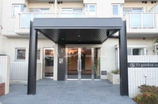 14/16 エントランス