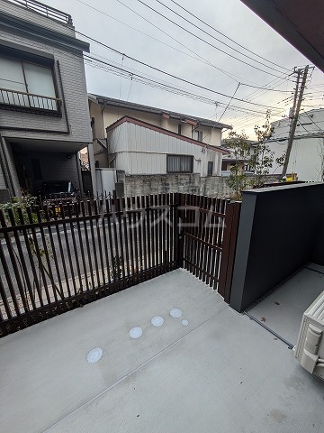 17/28 バルコニー