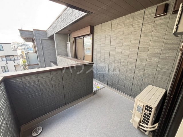 21/30 バルコニー