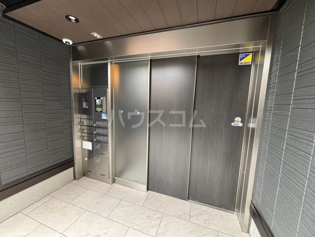 29/30 エントランス