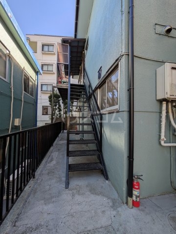 2/4 エントランス