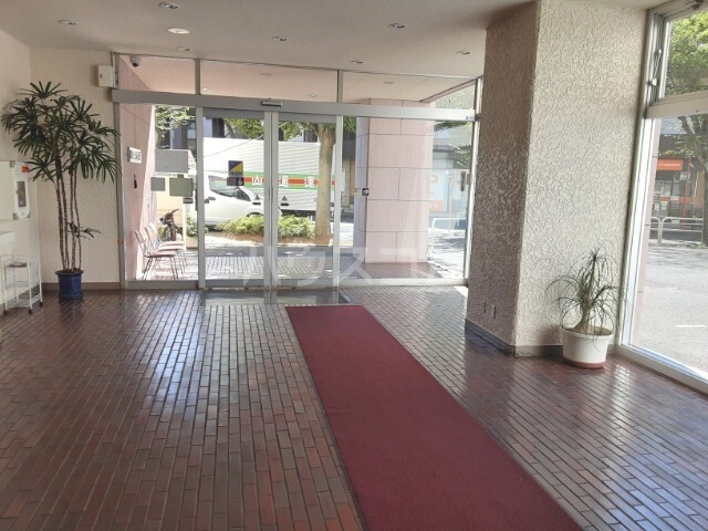 2/10 エントランス