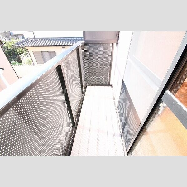 13/18 バルコニー