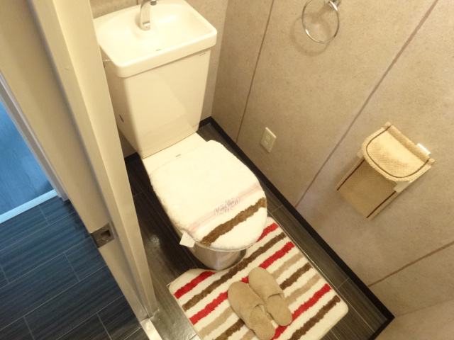 13/30 トイレ