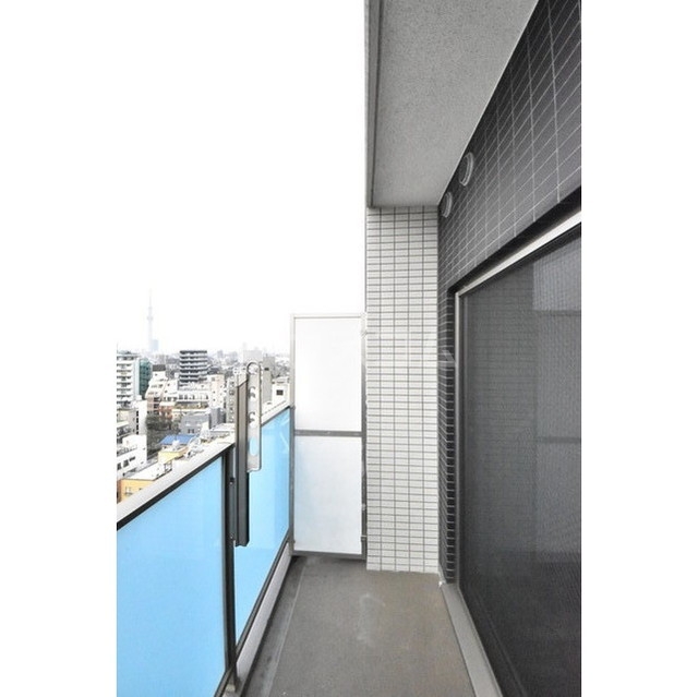 15/28 バルコニー