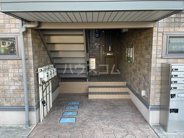 14/17 エントランス