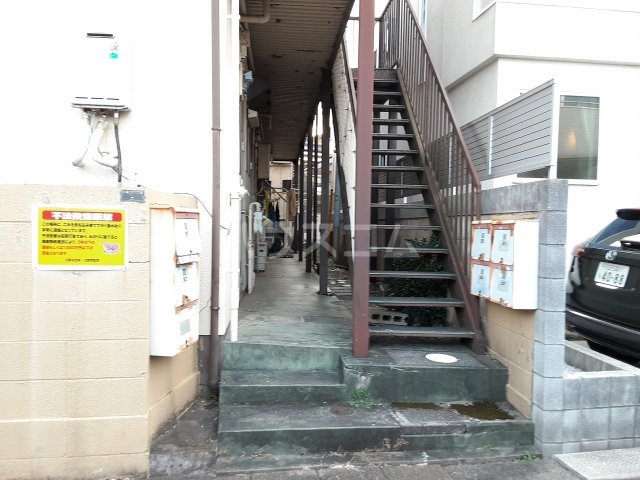 14/16 エントランス