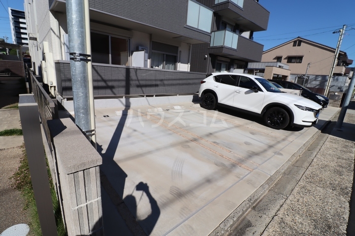 14/22 駐車場