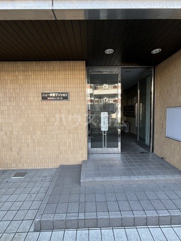 25/30 エントランス