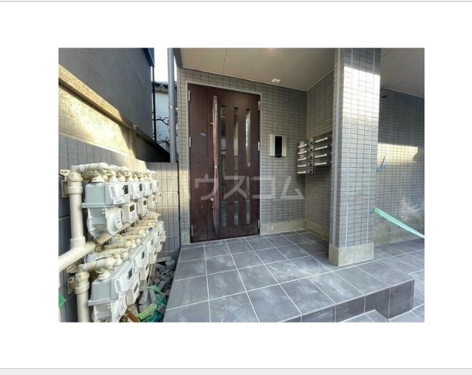 3/3 エントランス