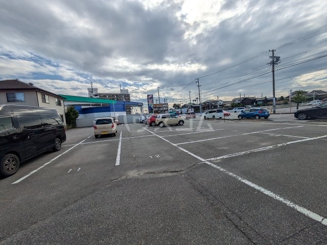20/28 駐車場