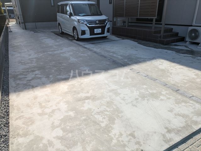 22/30 駐車場