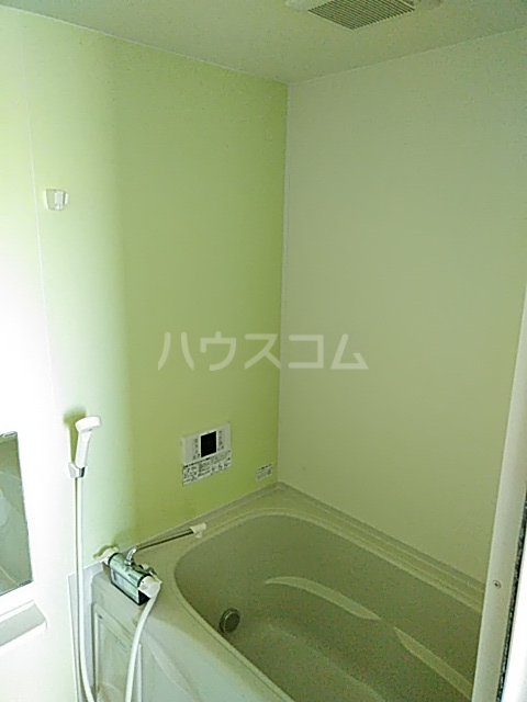 17/30 浴室