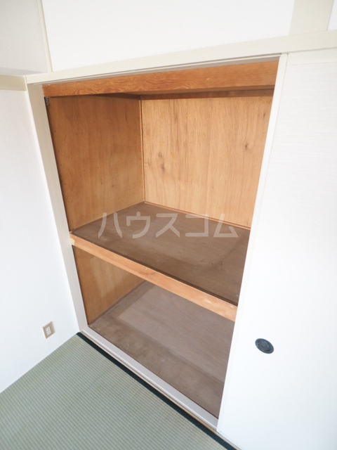 13/30 収納