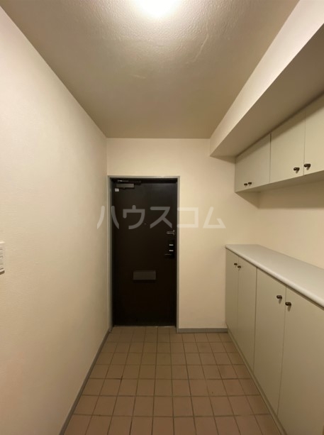 13/30 玄関