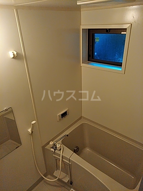 13/30 浴室