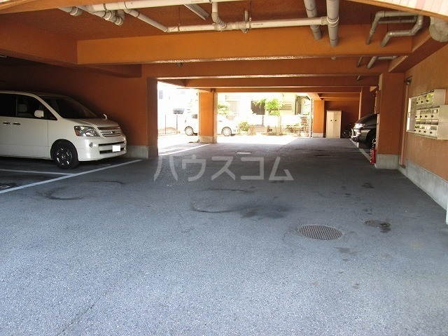 14/22 駐車場