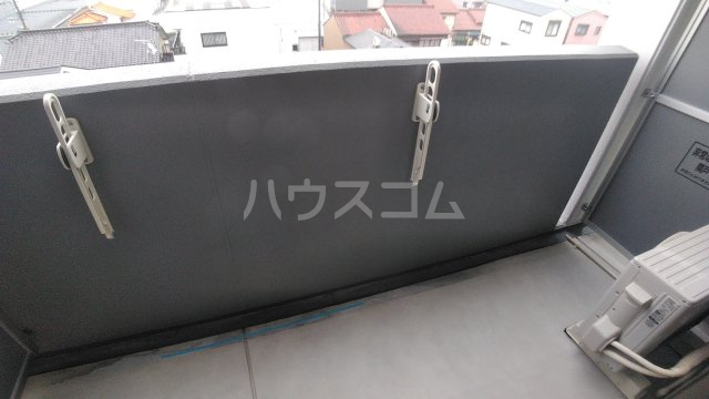 15/27 バルコニー