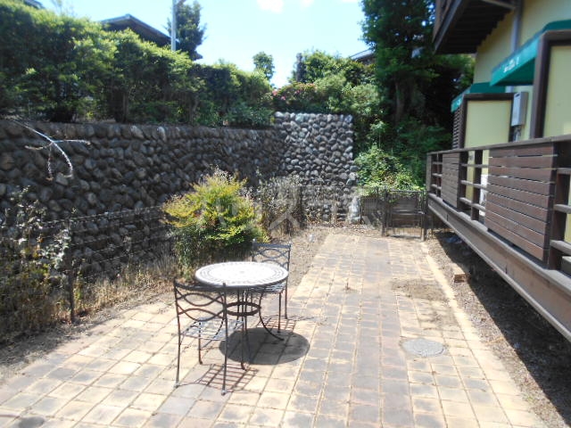 22/30 エントランス