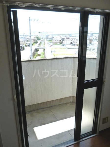 18/28 バルコニー