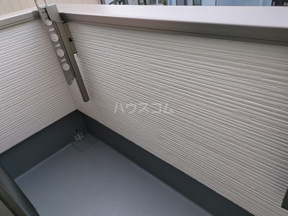 17/27 バルコニー