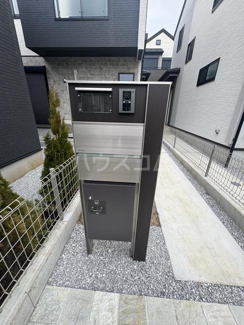 20/22 エントランス