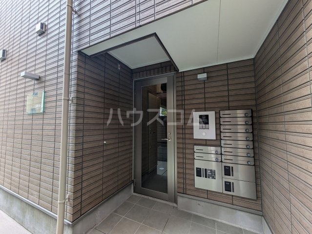 17/18 エントランス