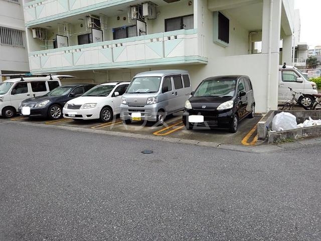 3/6 駐車場