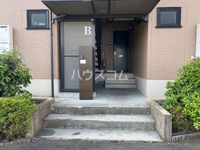 14/25 エントランス