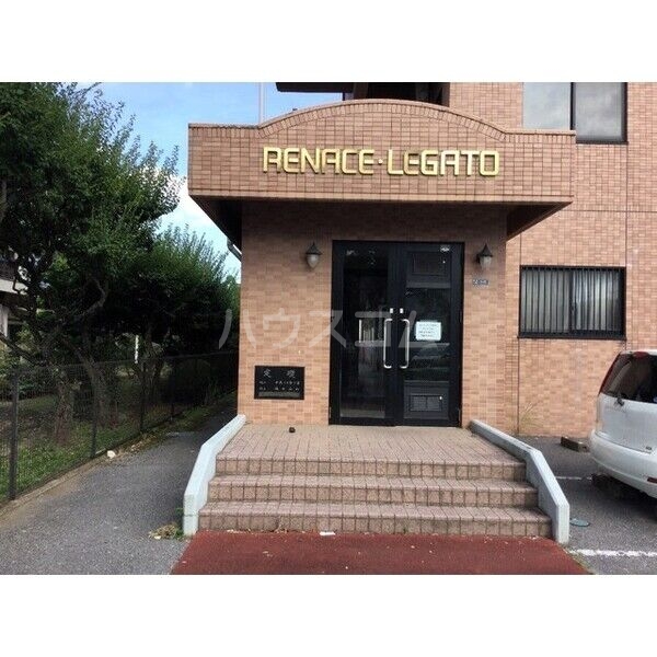 14/20 エントランス