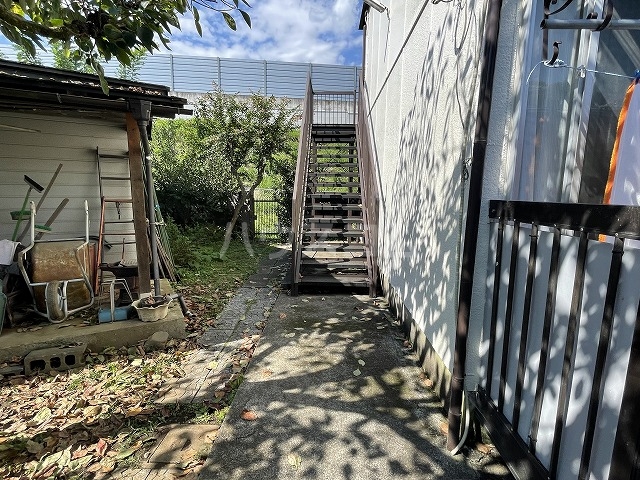 28/30 エントランス