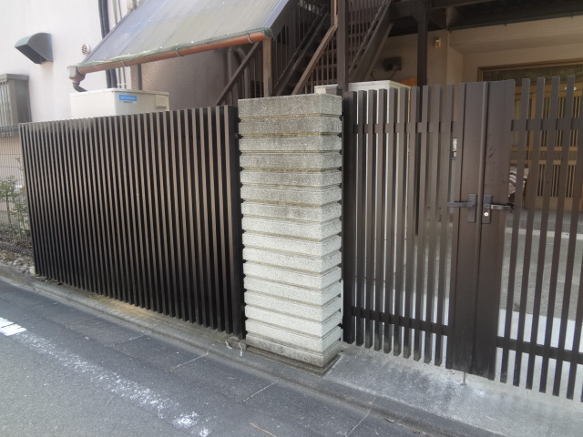 21/30 エントランス