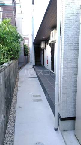 22/30 エントランス