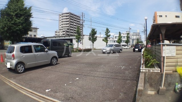 22/29 駐車場