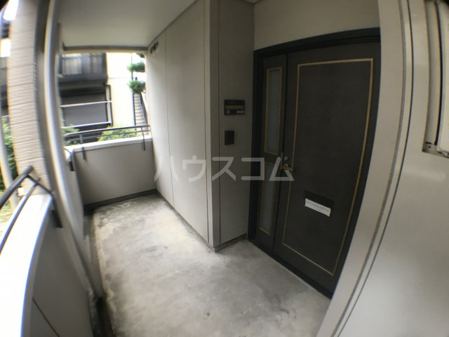 19/28 エントランス