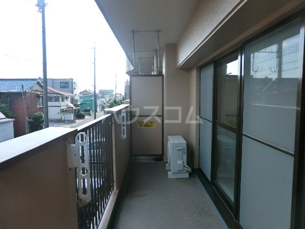 23/30 バルコニー