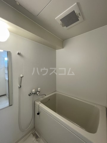 13/30 浴室