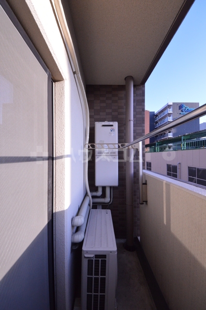 14/28 バルコニー