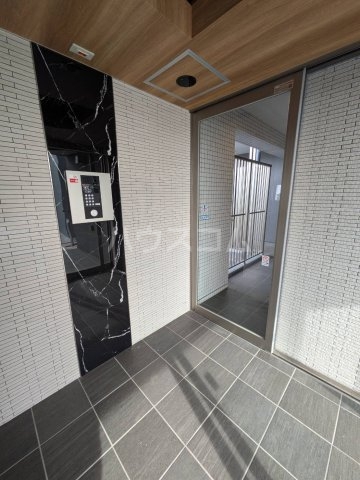 3/10 エントランス