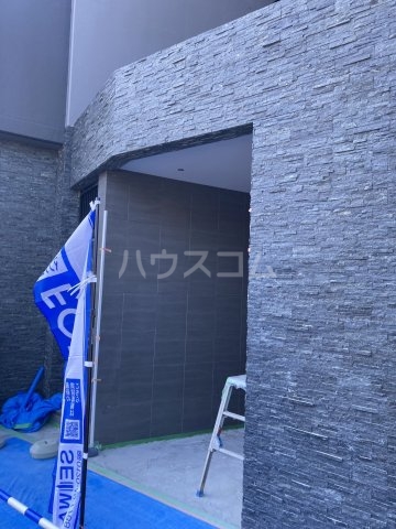 21/26 エントランス