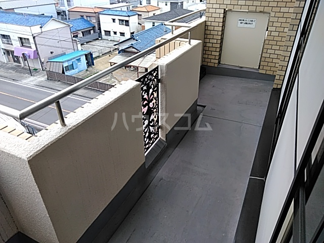 13/20 バルコニー