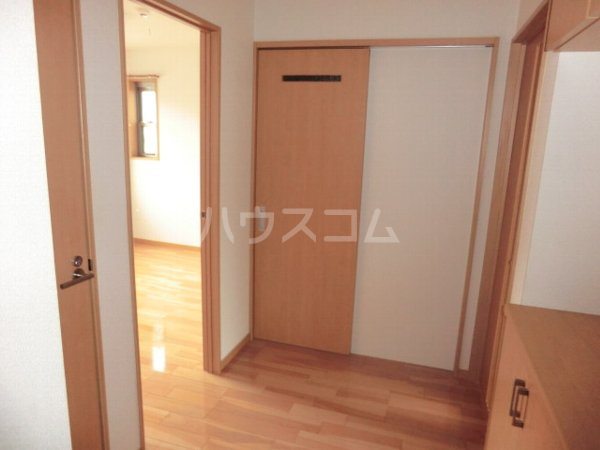 13/30 玄関
