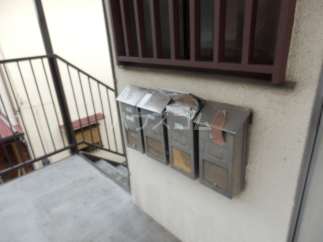 21/30 エントランス