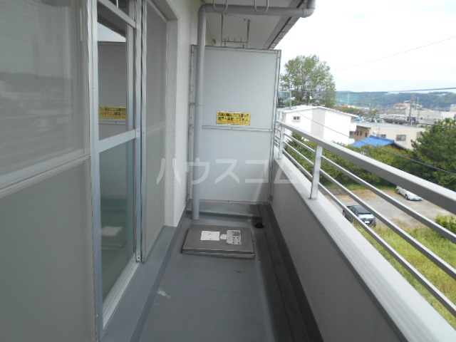 16/27 バルコニー