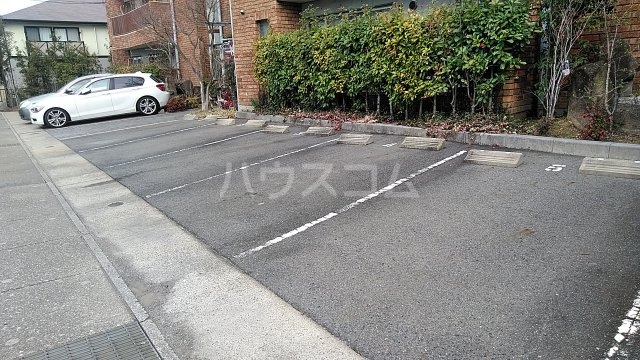 26/30 駐車場