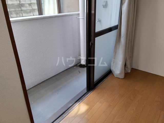18/25 バルコニー