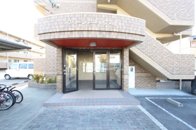 19/30 エントランス