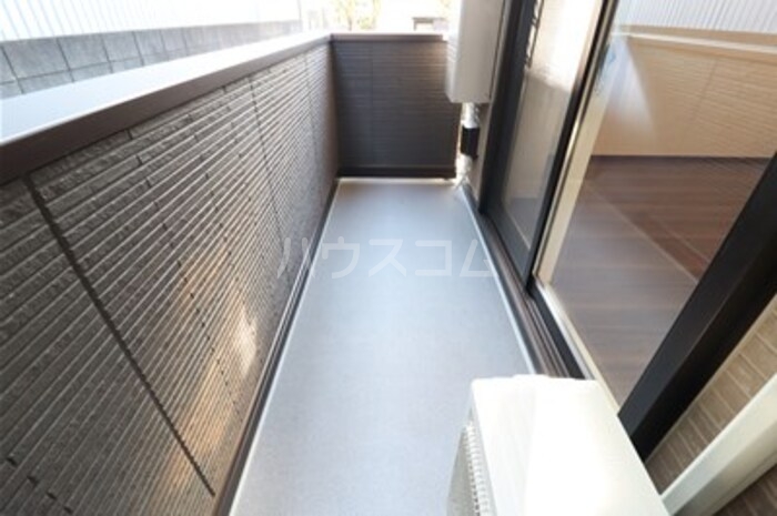 13/22 バルコニー