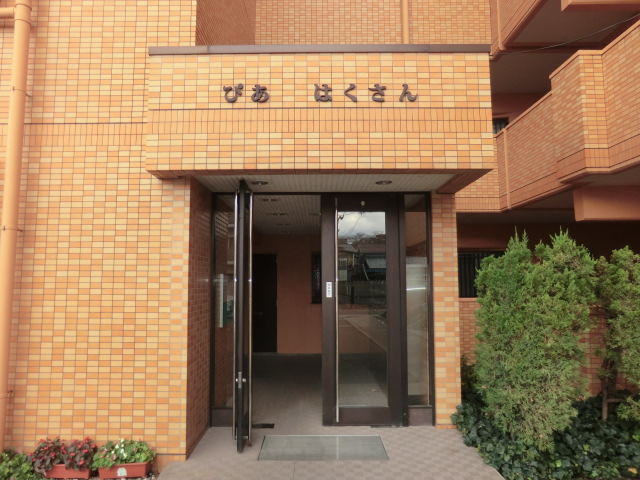 22/30 エントランス