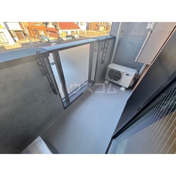 18/30 バルコニー